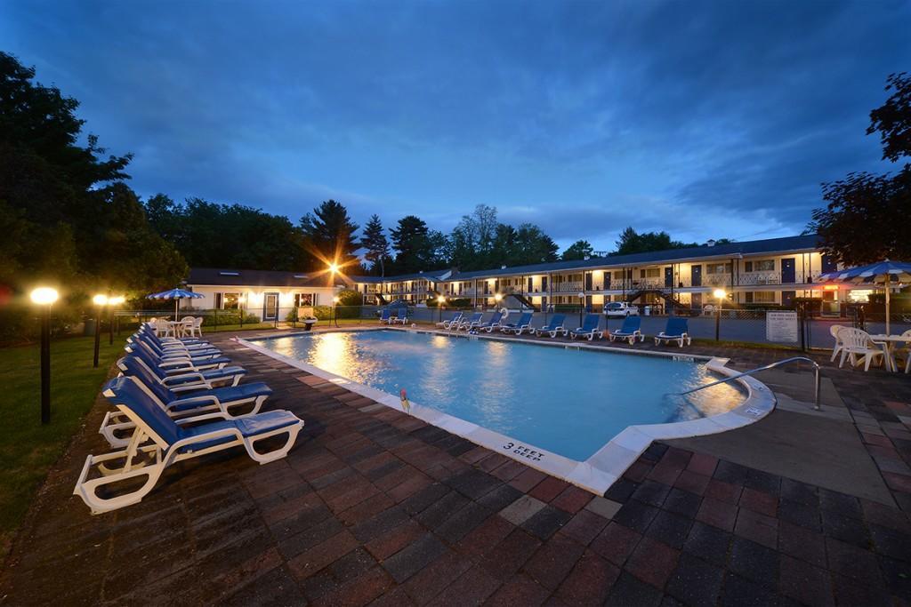 Turf And Spa Motel 사라토가 스프링스 외부 사진
