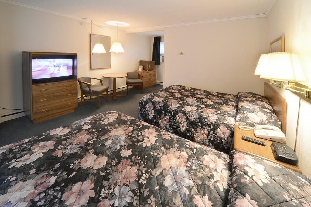 Turf And Spa Motel 사라토가 스프링스 외부 사진